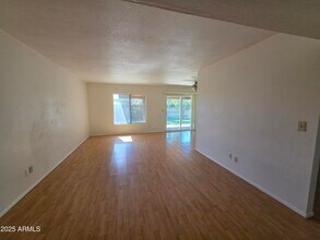 6037 W Zoe Ella Way in Glendale, AZ - Building Photo - Building Photo