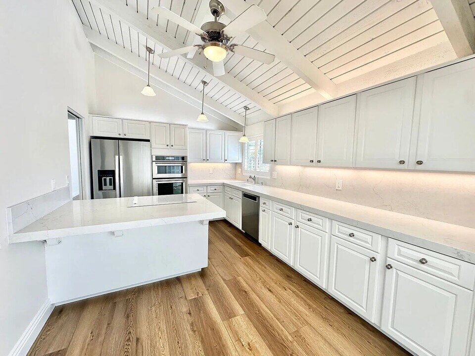 123 Cancha de Golf in Rancho Santa Fe, CA - Building Photo