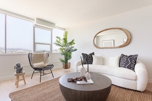 The Gemma in Los Angeles, CA - Building Photo