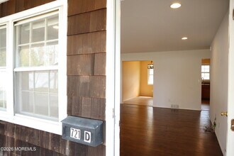 721 Burnt Tavern Rd in Point Pleasant, NJ - Building Photo - Building Photo