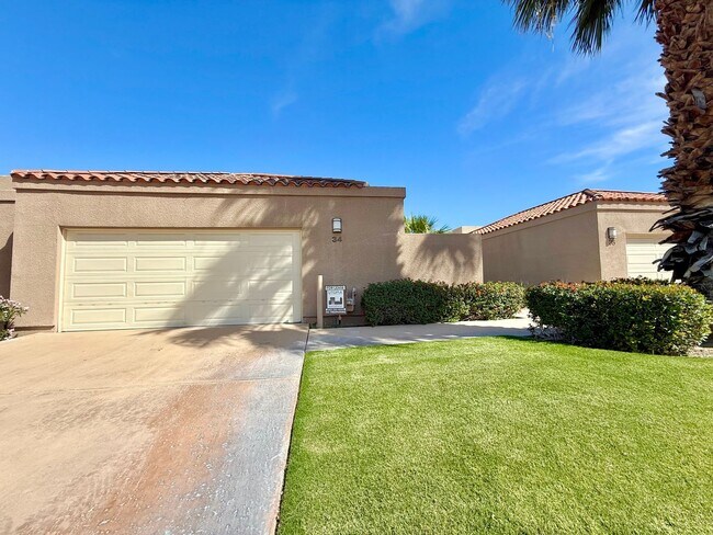 34 Lakeshore Dr in Rancho Mirage, CA - Building Photo - Building Photo