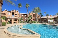 BEAUTIFUL SPARKLING SWIMMING POOL - The Condominiums at Williams Centre Apartamentos in Tucson, Arizona