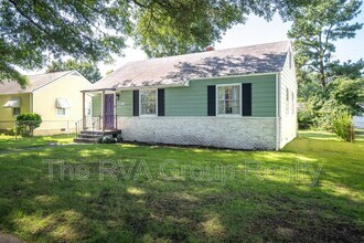 1017 Fourqurean Ln in Richmond, VA - Building Photo - Building Photo