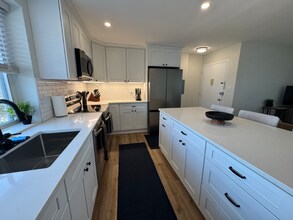 2129 19th St N in Arlington, VA - Foto de edificio - Building Photo