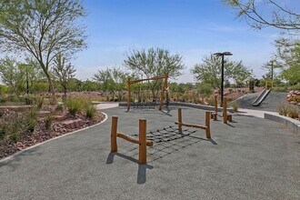 534 Red Lovebird Ave in Henderson, NV - Building Photo - Building Photo