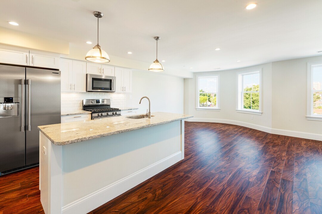 1904 Washington St, Unit 3 in Boston, MA - Foto de edificio