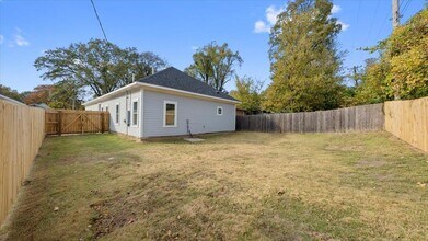 1068 Bruce St in Memphis, TN - Building Photo - Building Photo