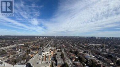 36 Olive Ave in Toronto, ON - Building Photo - Building Photo