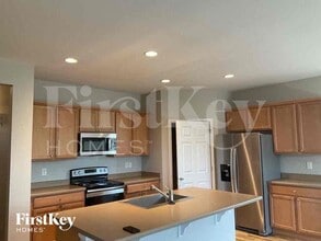 274 Iron St in Lochbuie, CO - Building Photo - Building Photo