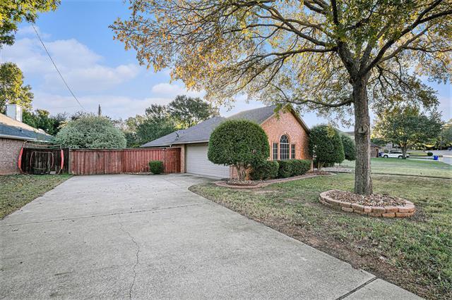 1418 Holley Creek Ln in Mansfield, TX - Building Photo - Building Photo