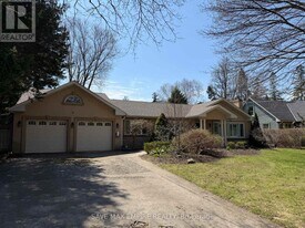 964 Parkland Ave in Mississauga, ON - Building Photo