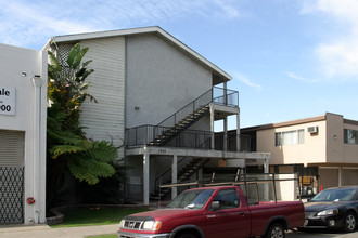 1375 Temple in Long Beach, CA - Building Photo - Building Photo