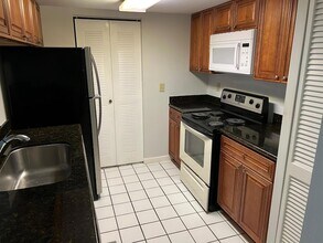 9901 Westview Dr, Unit 314 in Coral Springs, FL - Building Photo - Building Photo