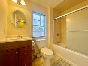 34 Bingham Ave in Dedham, MA - Foto de edificio - Building Photo