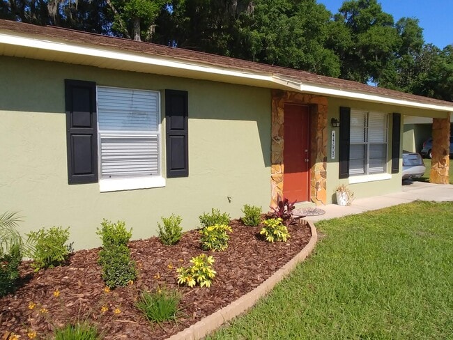 4460 County Road 472, Unit B