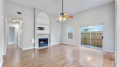 330 Brookwood Blvd in Mary Esther, FL - Building Photo - Building Photo