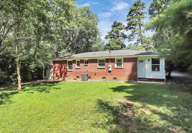 2714 Athens Pl in Charlotte, NC - Building Photo - Building Photo
