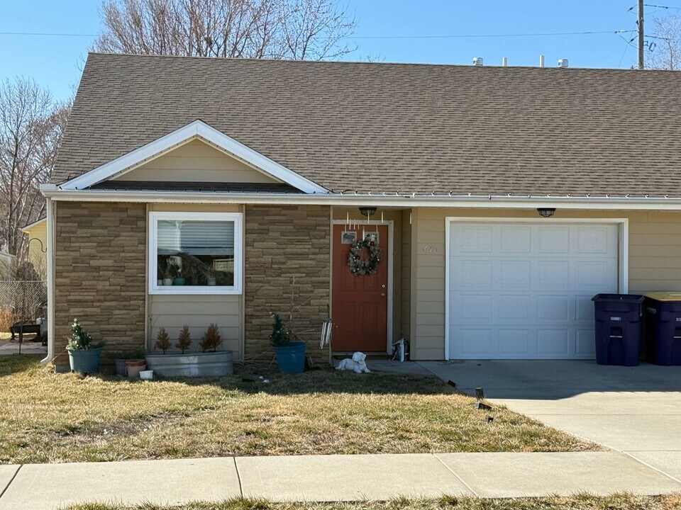 610 Grainfield St in Manhattan, KS - Building Photo