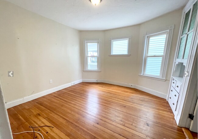 26 Taft St, Unit #2 in Boston, MA - Building Photo - Building Photo