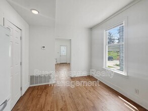 171 E Derry Rd in Hershey, PA - Foto de edificio - Building Photo