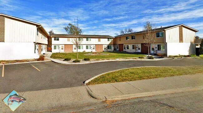 property at 1433 Wyoming Ave