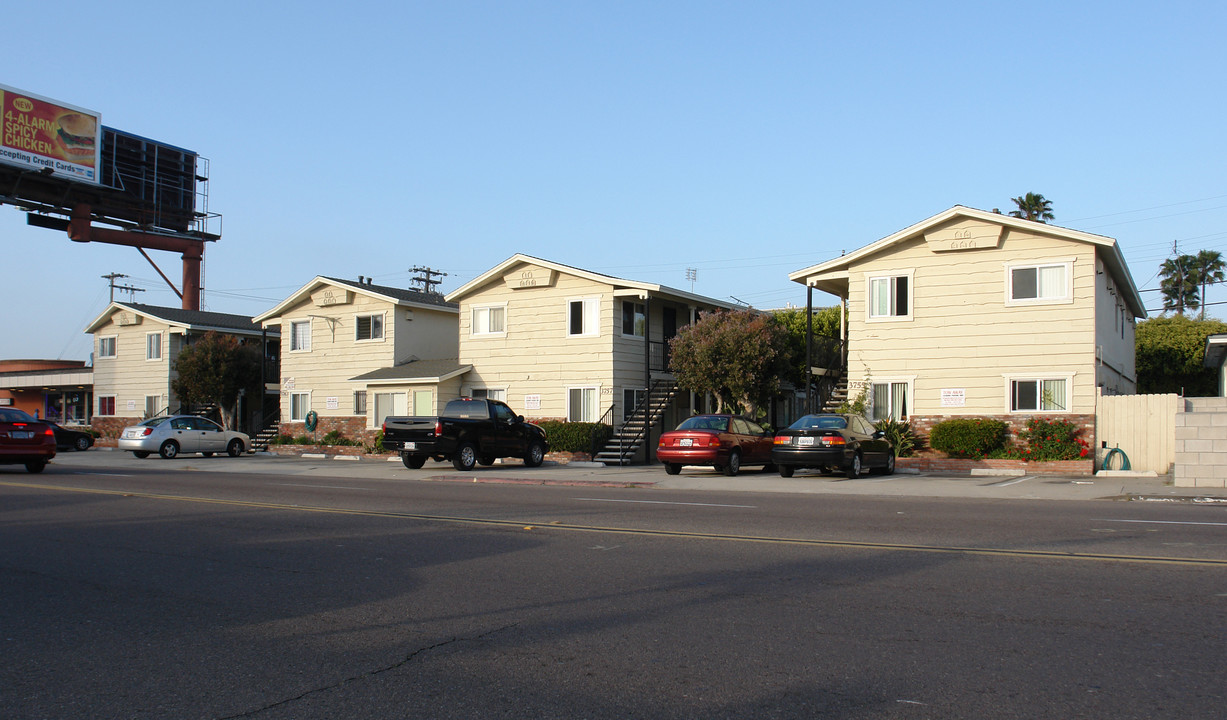 Ingraham - La Playa Point LP in San Diego, CA - Building Photo