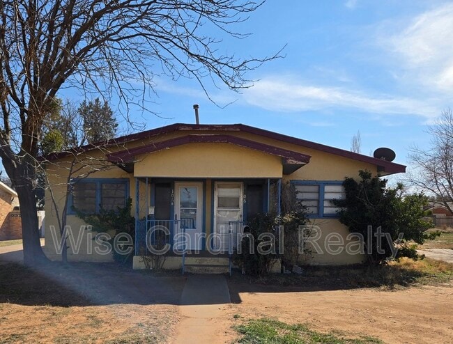 property at 1106 E Broadway St