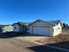 1034 W 7th S St in Snowflake, AZ - Building Photo