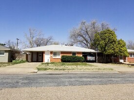 2304 62nd St in Lubbock, TX - Building Photo