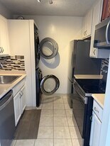 400 Hobron Ln, Unit 3410 in Honolulu, HI - Building Photo
