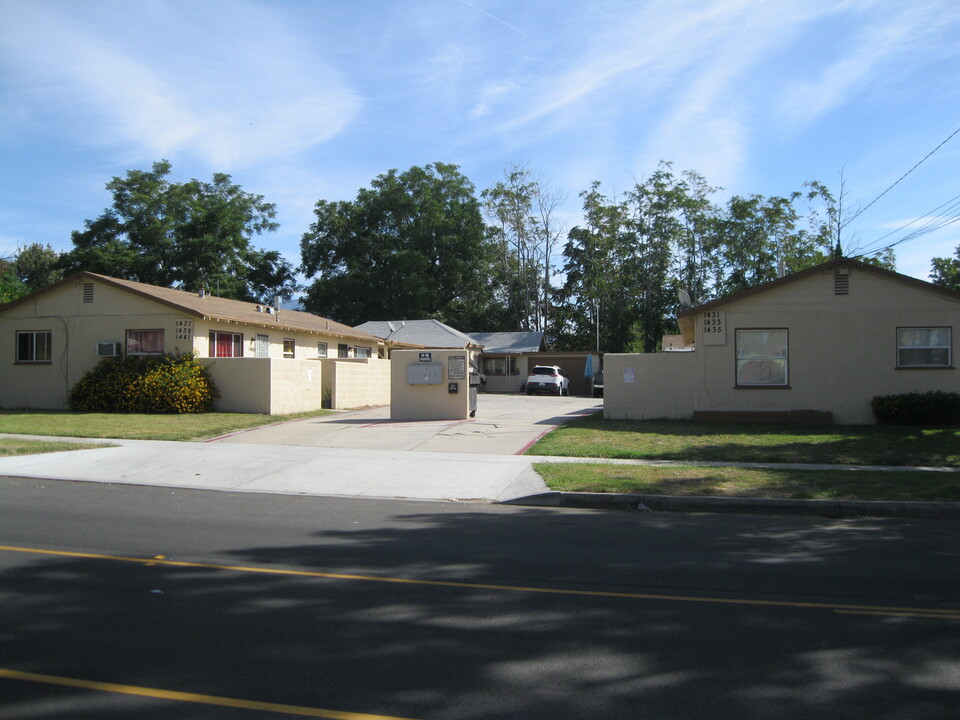 1453 N Sierra Way in San Bernardino, CA - Building Photo