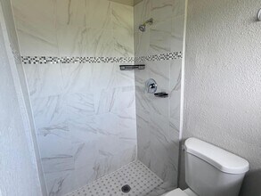 4511 SW 23rd St in Fort Lauderdale, FL - Building Photo - Building Photo