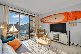 214 Miracle Strip Pkwy SW, Unit SI ID1502018P in Fort Walton Beach, FL - Building Photo