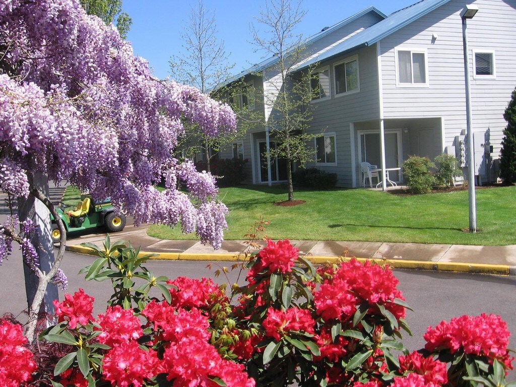 The Heron Club Apartments in Eugene, OR