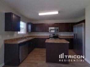 5504 Graypark Dr in Charlotte, NC - Building Photo - Building Photo