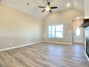 432 Ayden Ln in Clarksville, TN - Building Photo - Building Photo