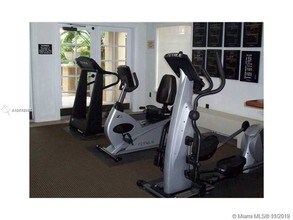 2961 NE 185th St-Unit -1602 in Aventura, FL - Building Photo - Building Photo