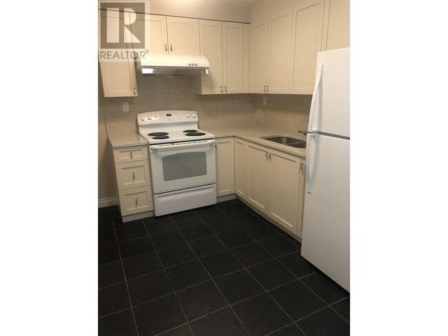 21XX W 49th Ave in Vancouver, BC - Building Photo - Building Photo