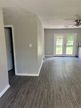 3208 14th St in Bay City, TX - Building Photo - Building Photo