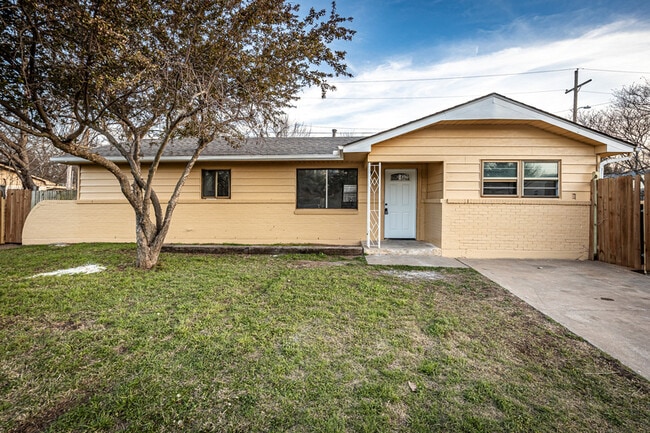 508 NW Woodridge Dr in Lawton, OK - Building Photo - Building Photo