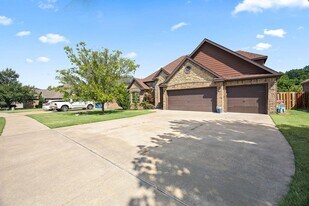 4100 SW Deerfield Blvd in Bentonville, AR - Building Photo