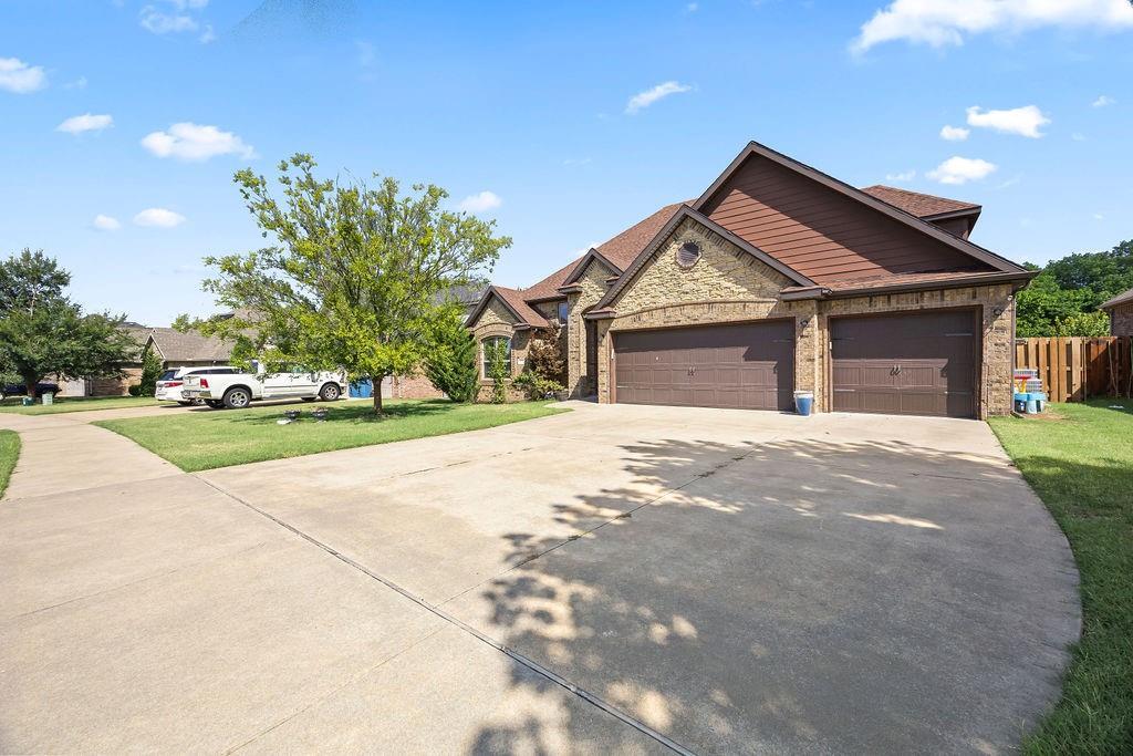 4100 SW Deerfield Blvd in Bentonville, AR - Building Photo