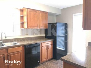 1007 Creighton Ct, Unit 5235 Kester Ave. #213 in Mesquite, TX - Building Photo - Building Photo