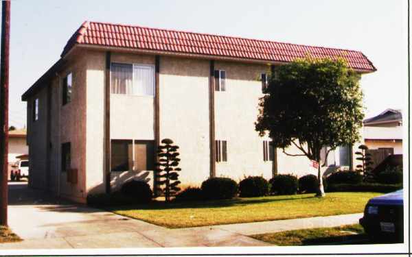 22322 Denker Ave in Torrance, CA - Building Photo