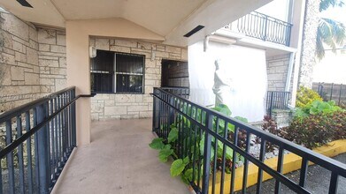 3640 NW 9th St in Miami, FL - Building Photo - Building Photo