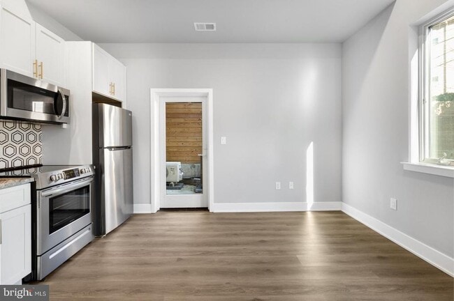 property at 2119 N Front St