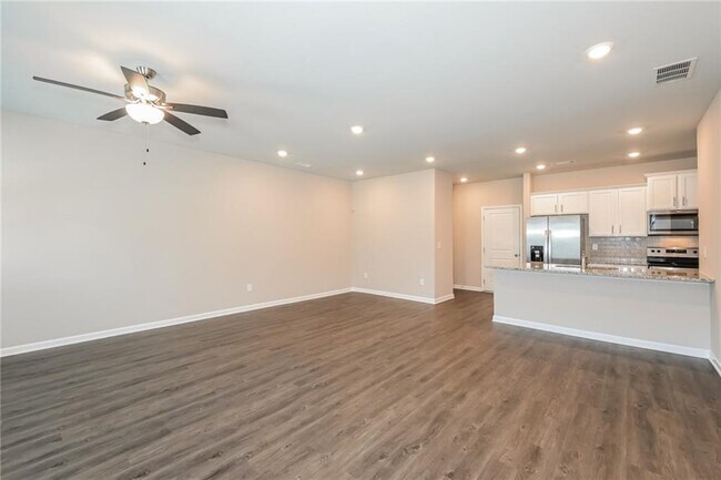 331 Bascomb Crst in Acworth, GA - Building Photo - Building Photo