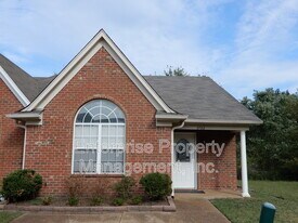 2722 Virginia Woods Pl in Arlington, TN - Building Photo