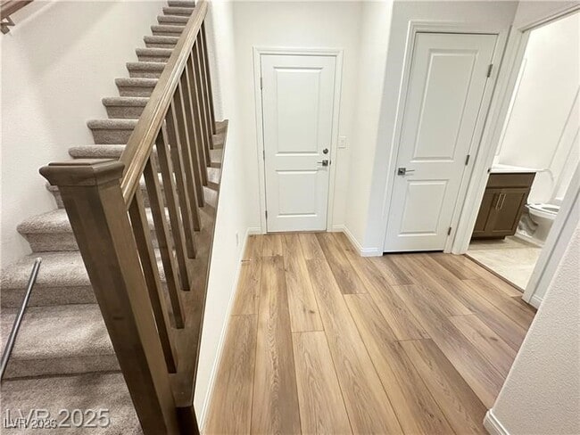 1432 Nocturnal Flight St in Las Vegas, NV - Building Photo - Building Photo