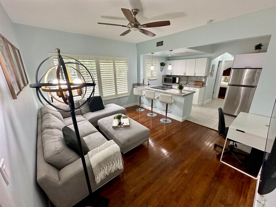 530 15th St in Miami Beach, FL - Building Photo